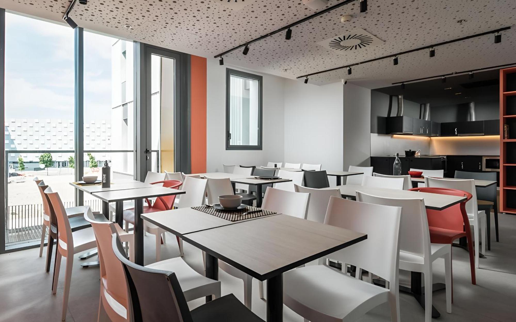 Home And Coliving 팜플로나 외부 사진